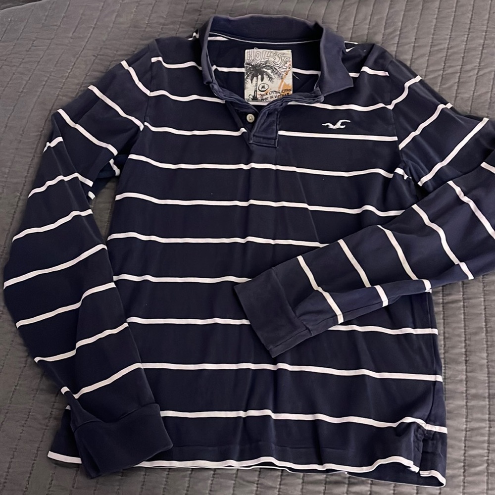 Hollister Co. long sleeve polo medium. **3/$15 T-shirts**